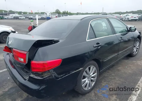 2005 Honda Accord 2.4 Lx from USA, damaged, VIN 1HGCM56435A138594